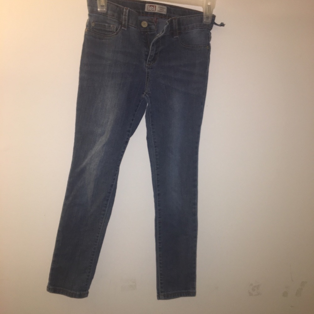 Blue skinny jeans